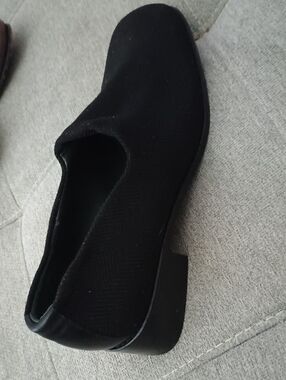 Donald J. Pliner Black Textured Slip-On Loafers